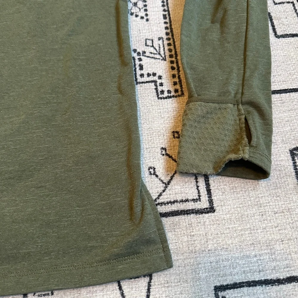 Nike Green Dri-FIT Long Sleeve Tee L